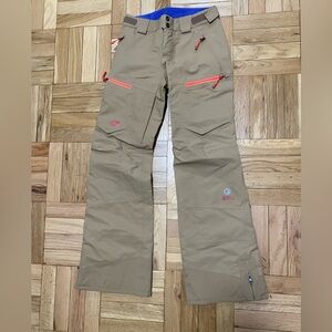 THE NORTH FACE STEEP SERIES GORE-TEX SKI PANTS - WOMEN'S TAN